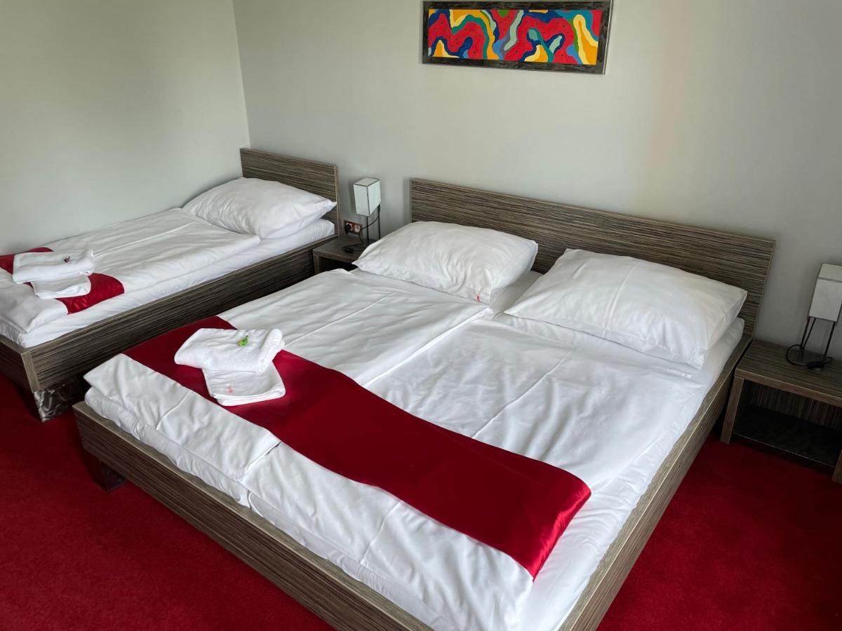 קופריבניצה Hotel Olympia מראה חיצוני תמונה