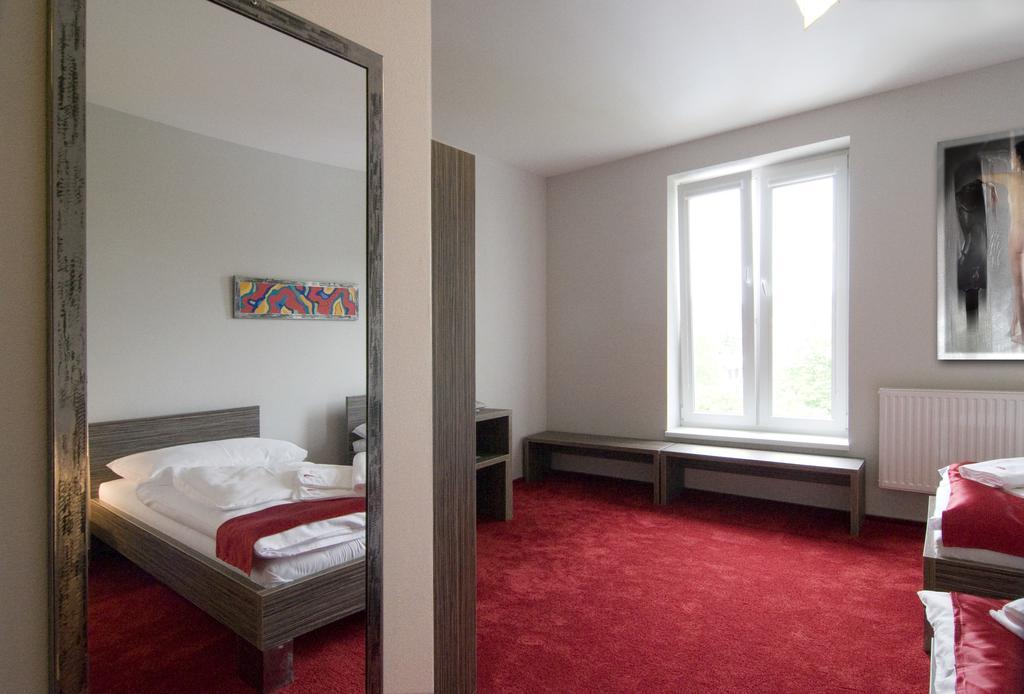 קופריבניצה Hotel Olympia מראה חיצוני תמונה